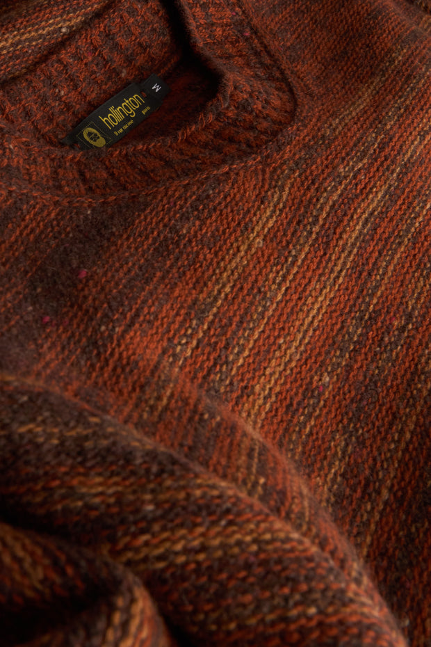 pull Inis Meain à col cheminée en laine et cachemire à rayures irrégulières sous bois