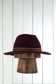 water-repellent plum wool felt hat