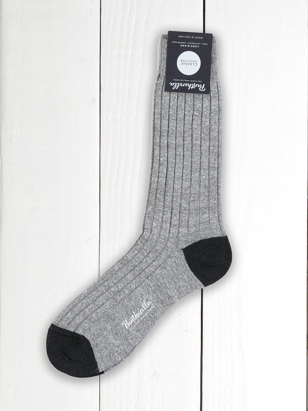 antracite pantherella socks in linen and cotton