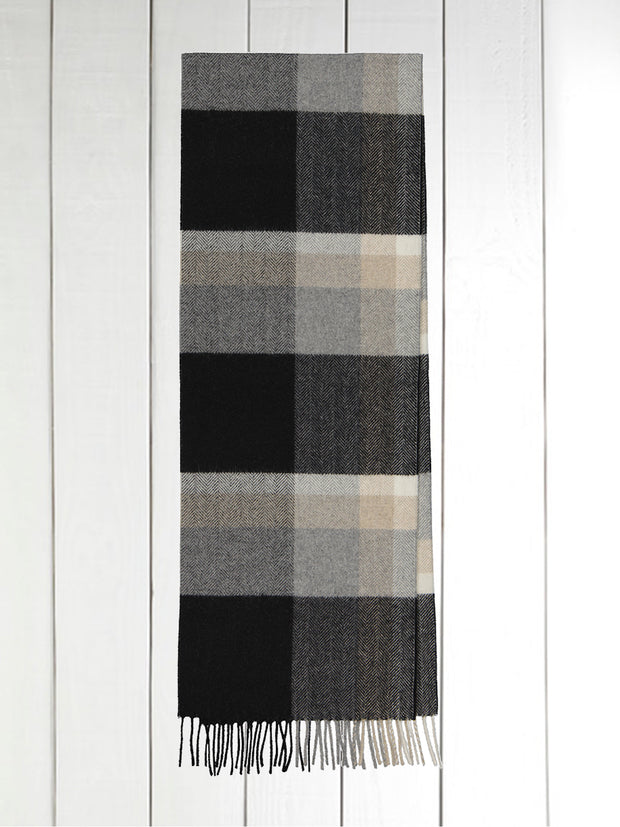 wool and cashmere scarf with large black checks