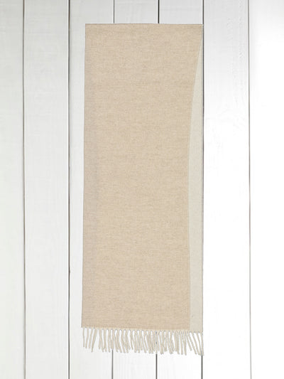 fringed scarf in beige-and-linen double-faced cashmere