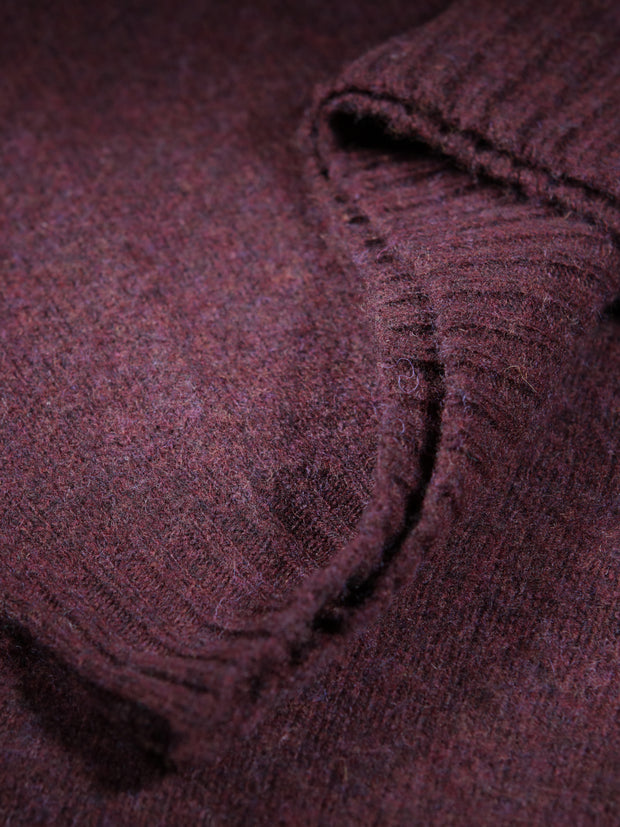 aubergine 100 % shaggy wool crew neck jumper