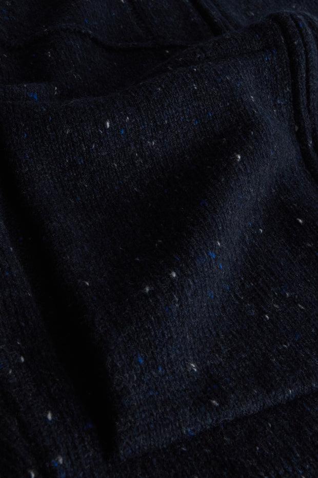 gilet zippé à col officier en laine et cachemire bleu profond moucheté Inis Meáin