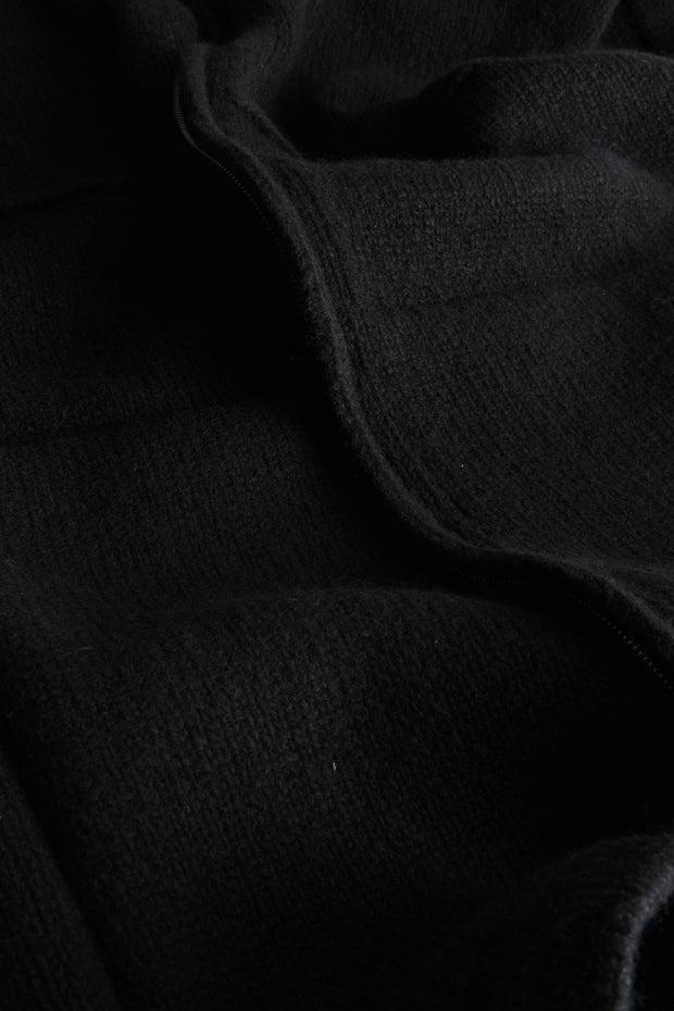 gilet zippé à col officier en laine et cachemire noir Inis Meáin