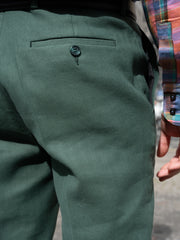 pantalon siza coupe italienne en toile de lin et coton stretch verte à chevrons