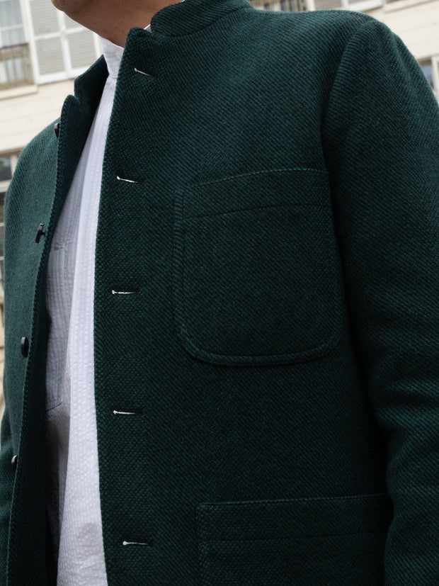 veste tyrol ajustée à col nehru en super soft-tweed vert émeraude à chevrons noirs