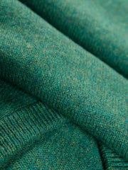 pull-over alan paine à col V en lambswool vert courge